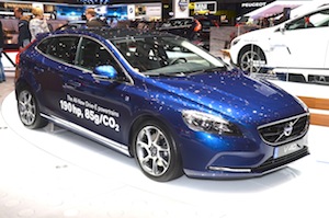 volvo v40