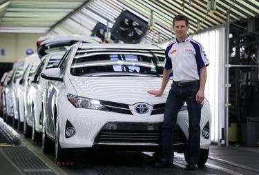 toyota auris (select to view enlarged photo)