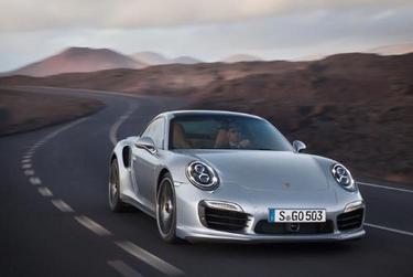 Porsch 911 (select to view enlarged photo)