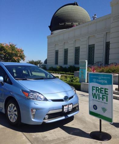 toyota prius (select to view enlarged photo)