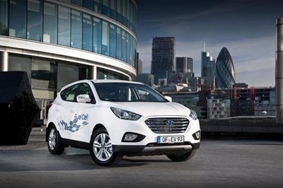 hyunai ix35 (select to view enlarged photo)