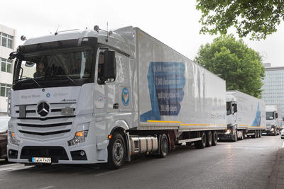 daimler convoy of hope (select to view enlarged photo)