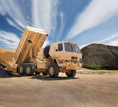 oshkosh fmtv (select to view enlarged photo)