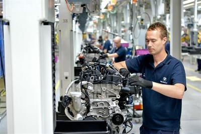 bmw engines (select to view enlarged photo)