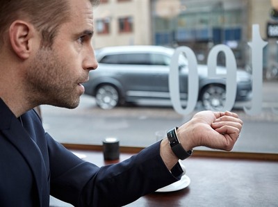volvo microsoft band (select to view enlarged photo)