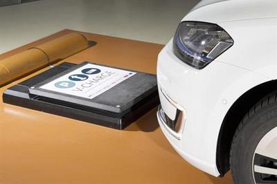 VOLKSWAGEN CONNECTED CAR AWARD (select to view enlarged photo)
