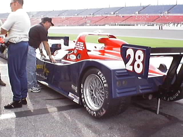#28 Banana Joes Lola B98/10 Ford (Can-Am)
