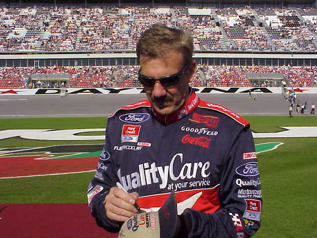 Bud Shootout - Dale Jarret Signing Autographs